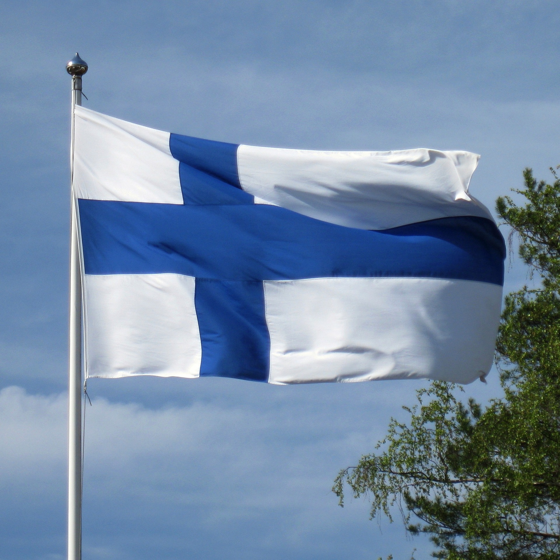 flag-of-finland-123273_1920